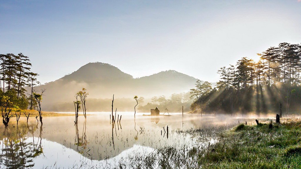 ngắm bình minh ở hồ Tuyền Lâm 