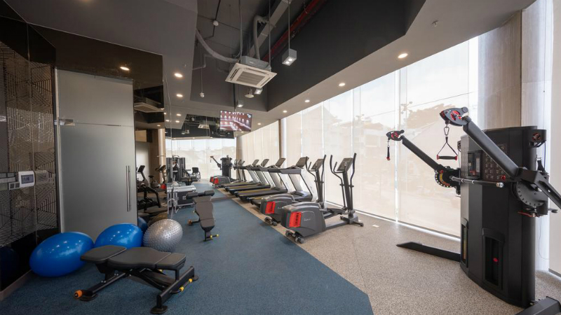 các trang thiết bị hiện và đầy đủ tại phòng gym của Golf Valley Hotel